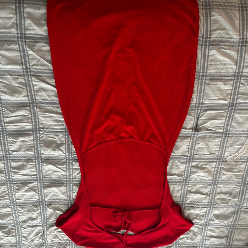 Elegant Red Sleeveless Dress